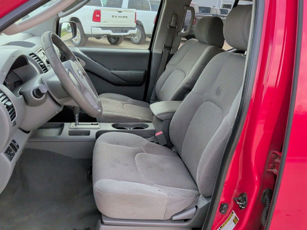 Used 2008 Nissan Frontier SE w/ SE Value Truck Pkg image 12