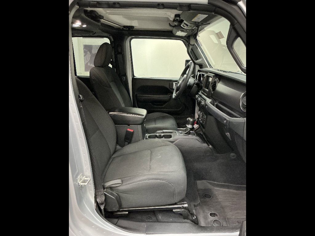 Used 2023 Jeep Gladiator Sport image 9