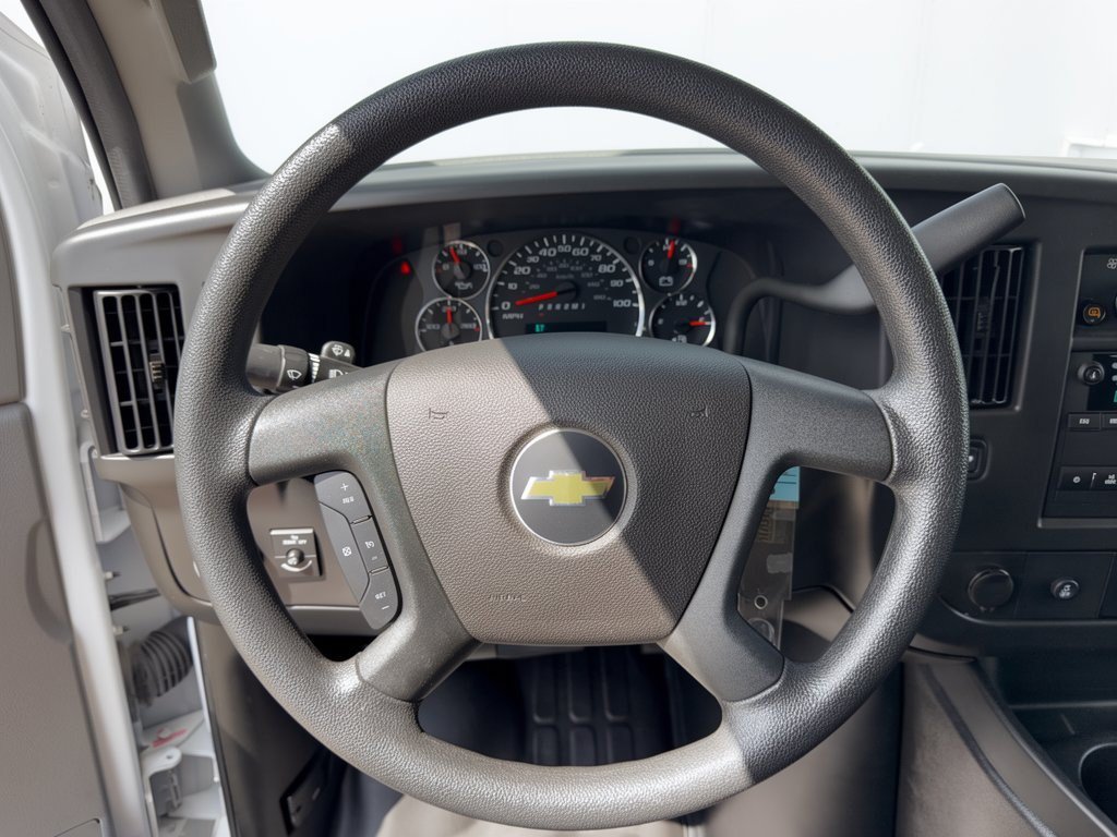 Used 2025 Chevrolet Express 2500 w/ Driver Convenience Package RWD image 10
