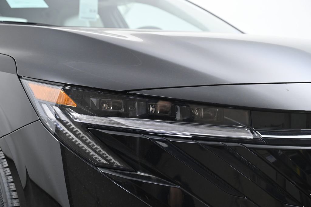 New 2026 Nissan Sentra SL w/ Floor Mat Package image 4