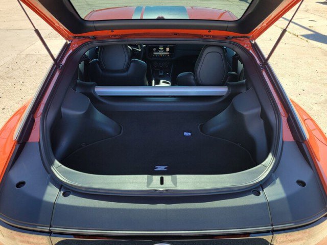Used 2024 Nissan Z Performance w/ Heritage Edition image 7
