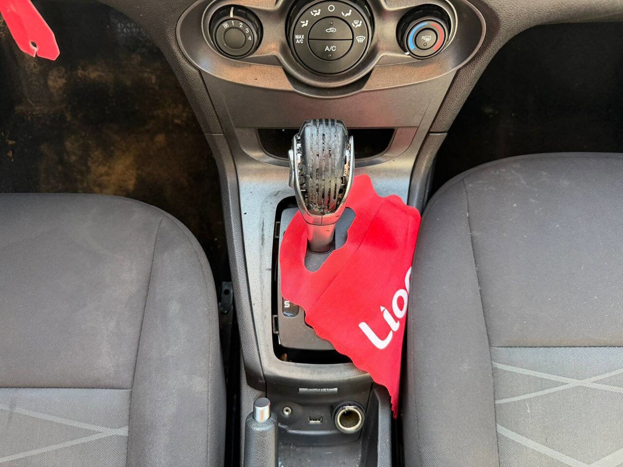 Used 2014 Ford Fiesta S image 5