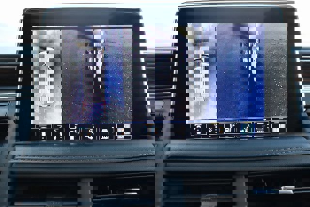 Used 2021 Chevrolet Suburban High Country image 30