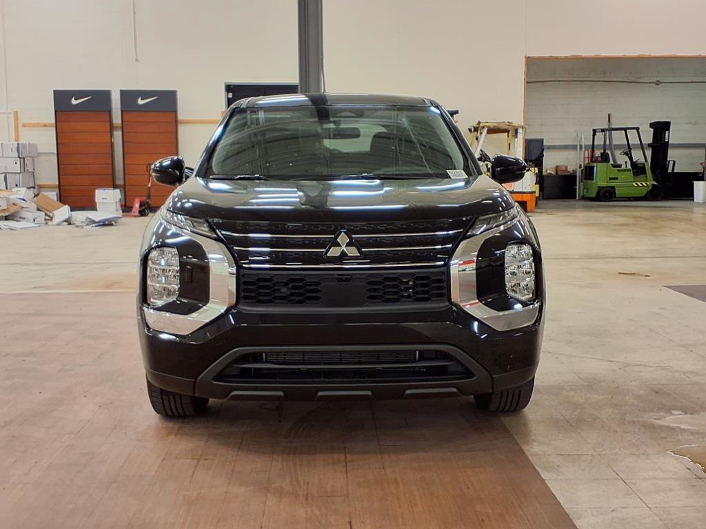 New 2025 Mitsubishi Outlander ES AWD/4WD image 4