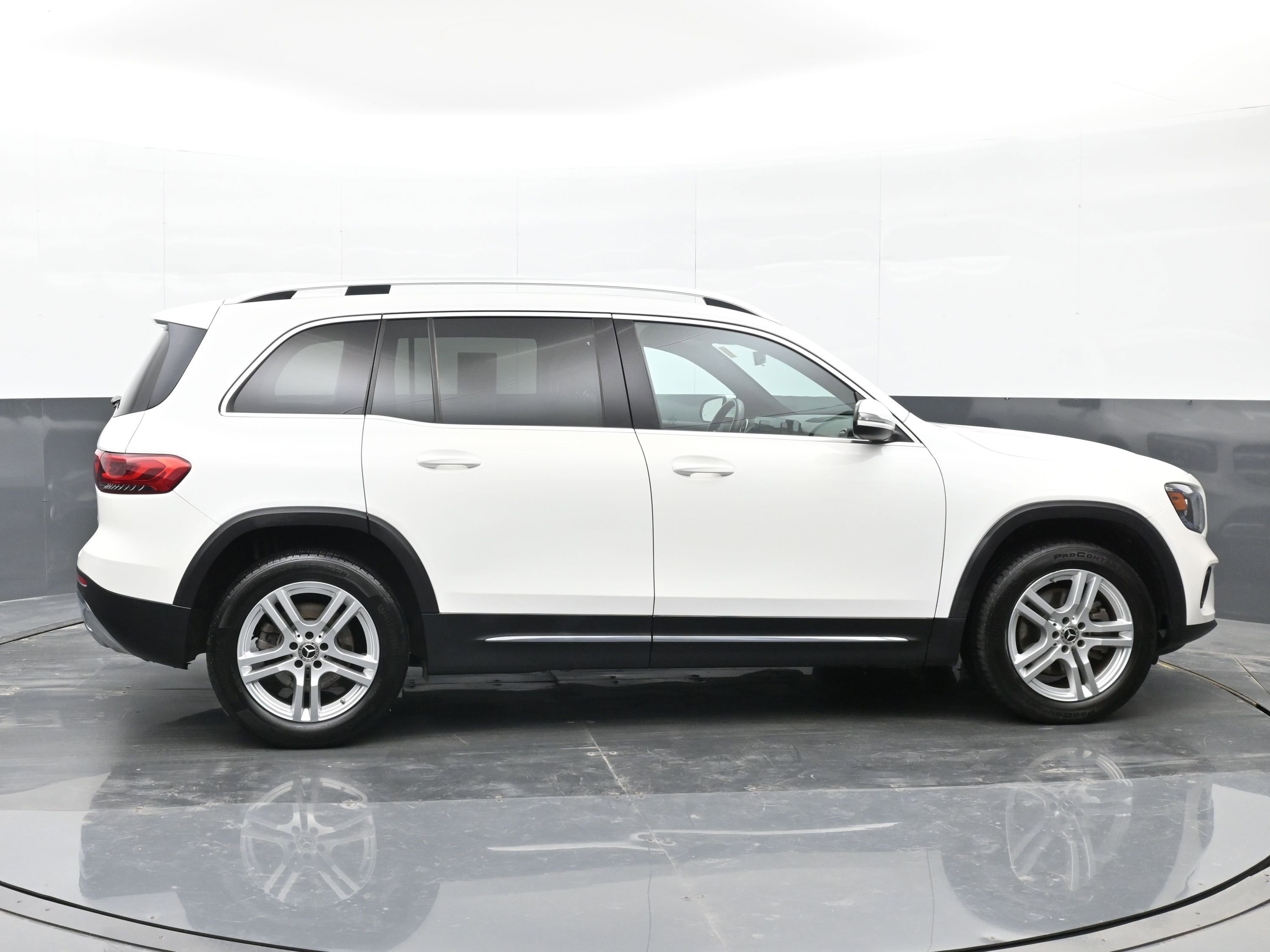 Used 2020 Mercedes-Benz GLB 250 image 9