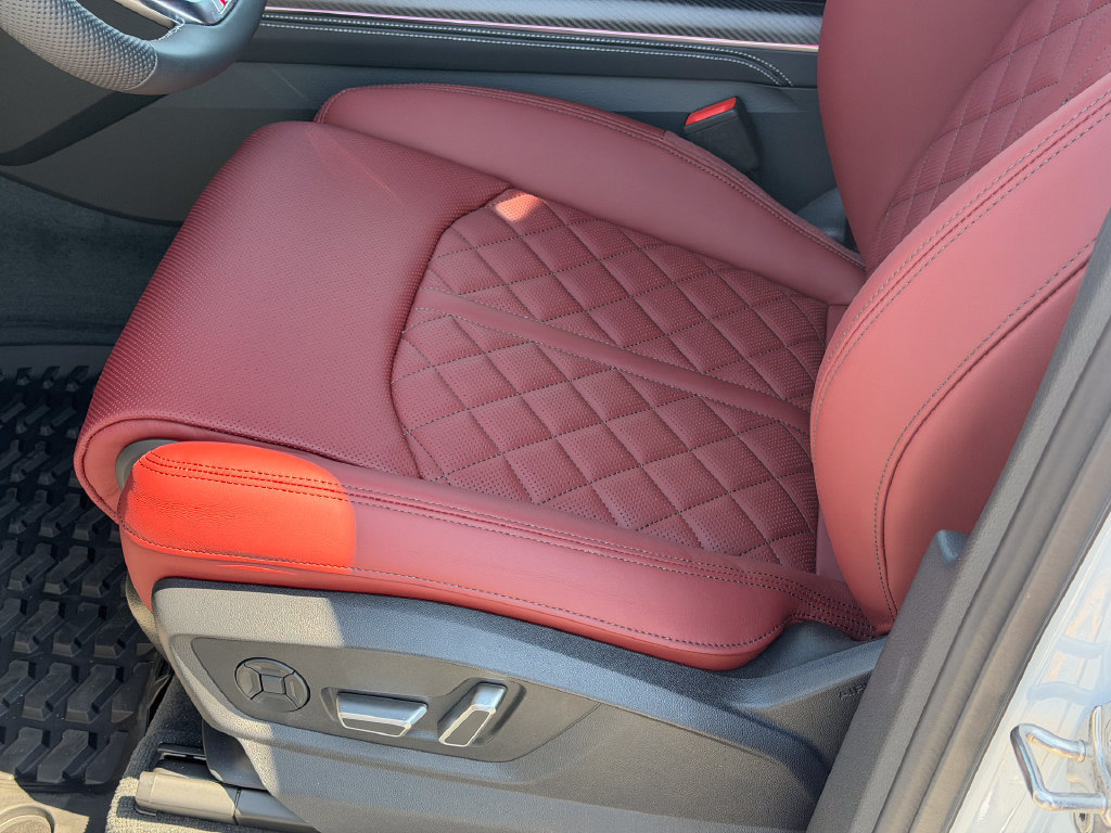 New 2026 Audi SQ7 Premium Plus AWD/4WD image 16