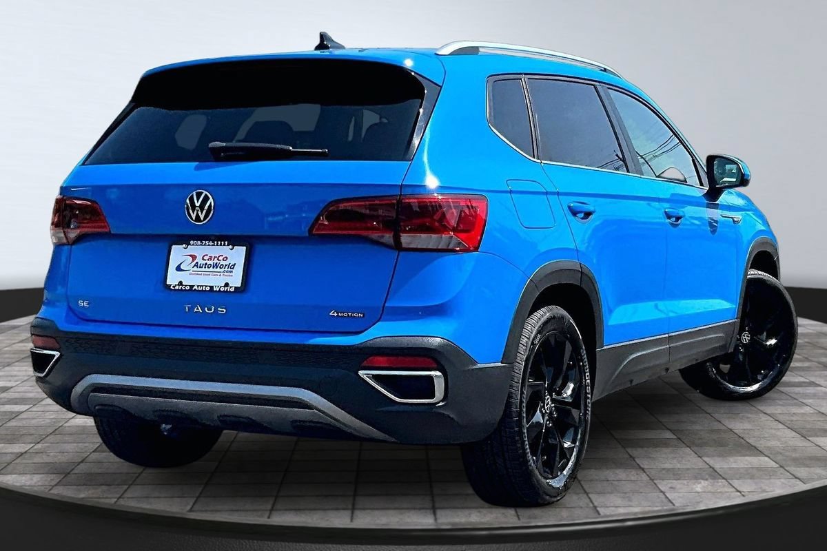 Used 2023 Volkswagen Taos SE w/ Panoramic Sunroof Package AWD/4WD image 5