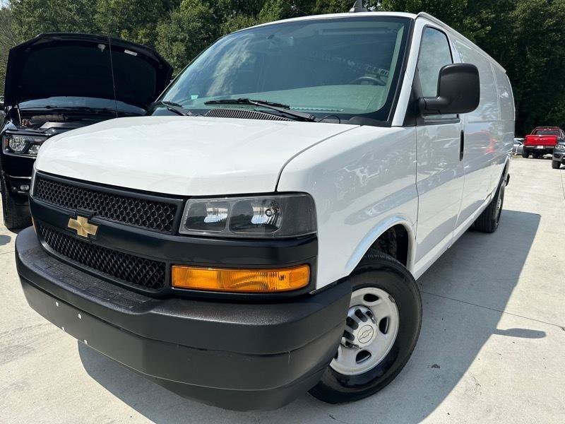 Used 2020 Chevrolet Express 2500 Extended w/ Driver Convenience Package RWD image 3