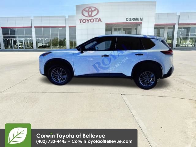 Used 2023 Nissan Rogue S AWD/4WD image 15