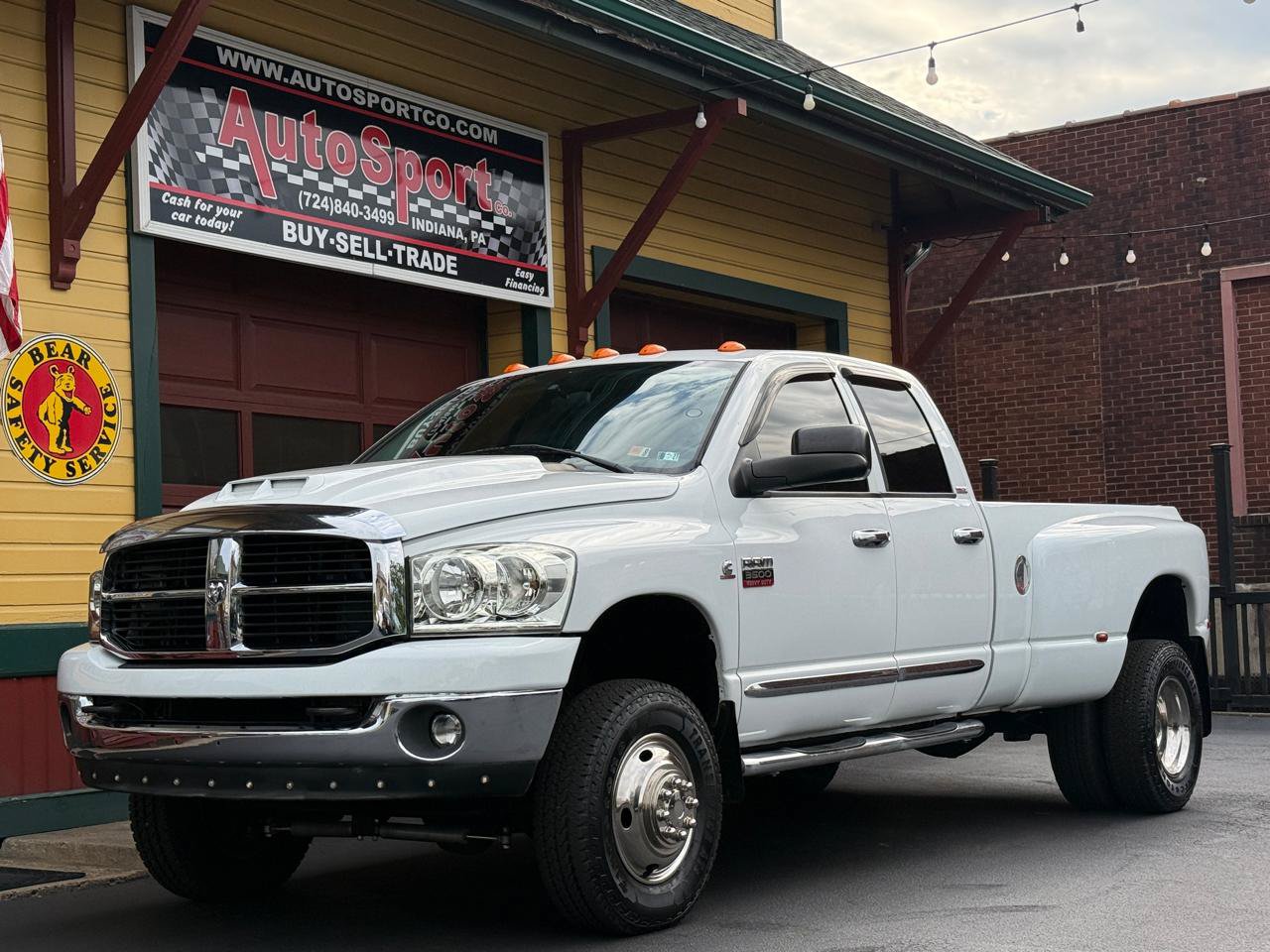 Used 2009 Dodge Ram 3500 Truck SXT AWD/4WD image 5