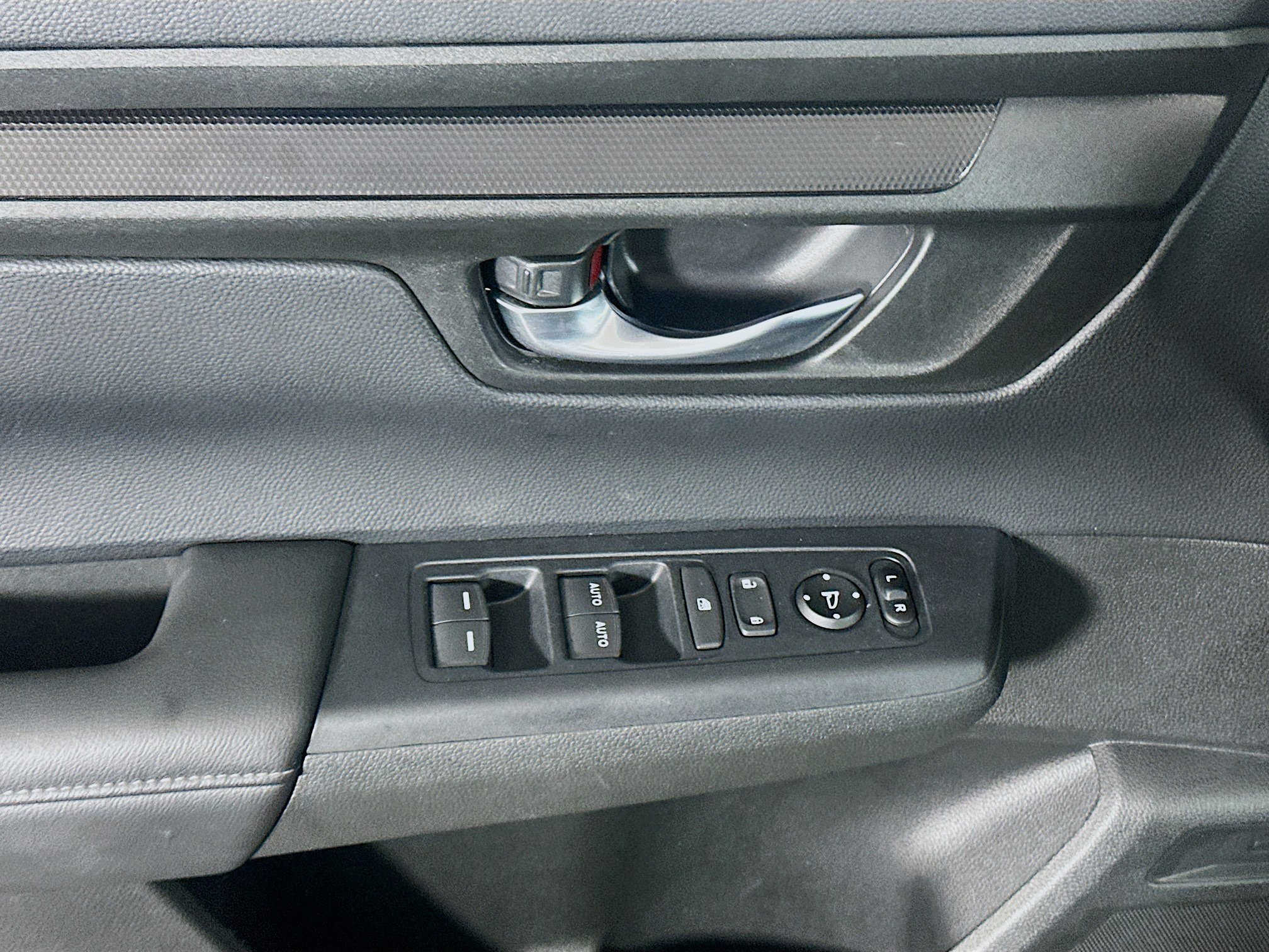 Used 2024 Honda CR-V EX image 15