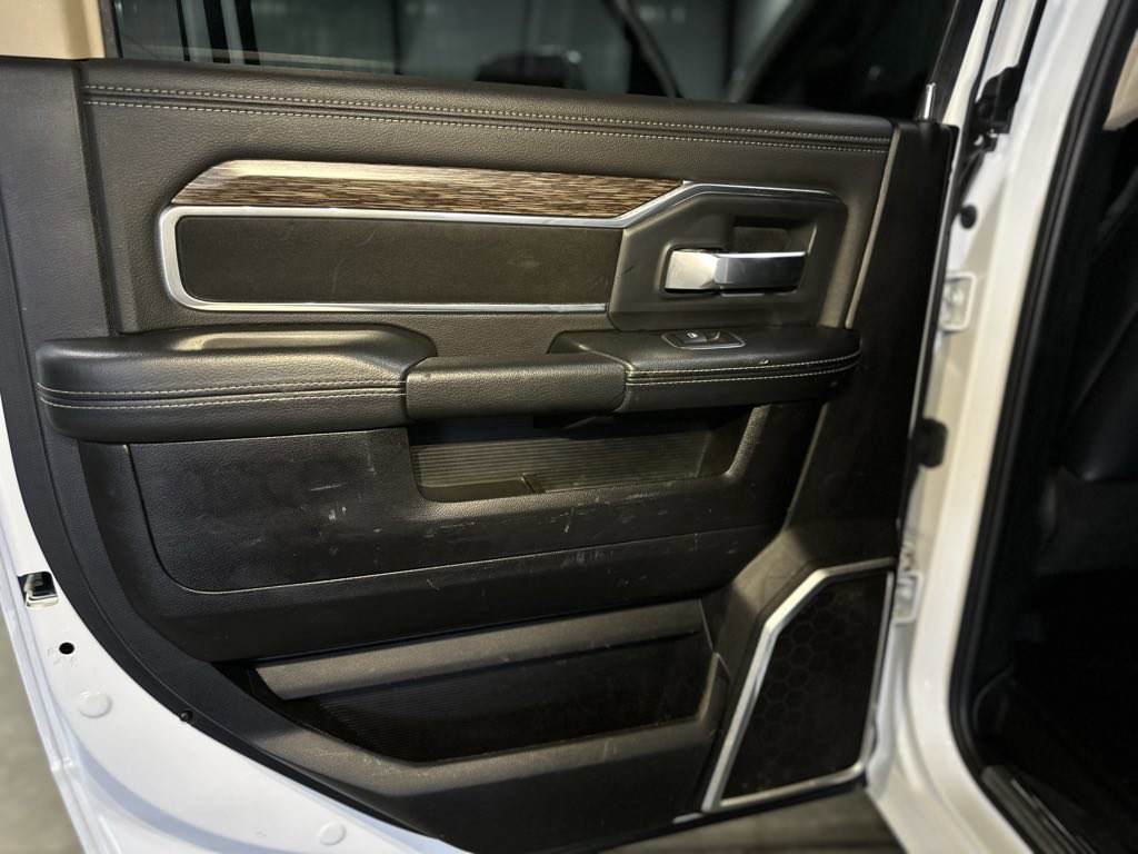 Used 2019 RAM 3500 Laramie image 19