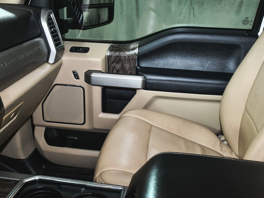 Used 2017 Ford F350 Lariat w/ Lariat Ultimate Package image 40