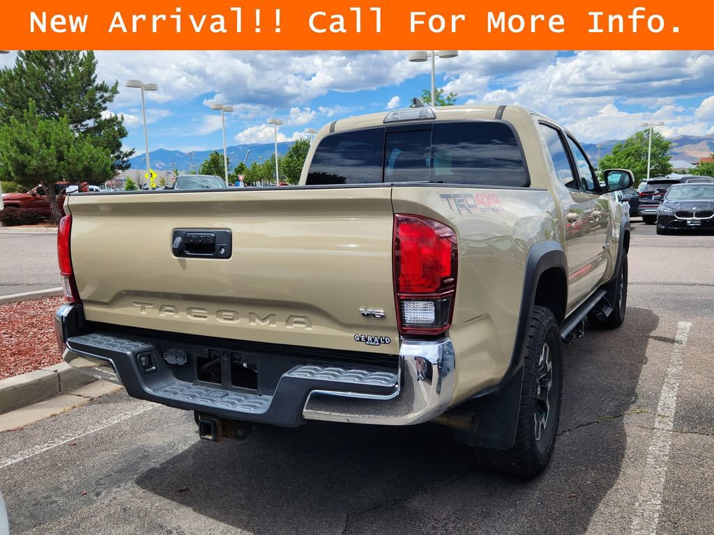 Used 2019 Toyota Tacoma TRD Off-Road AWD/4WD image 6