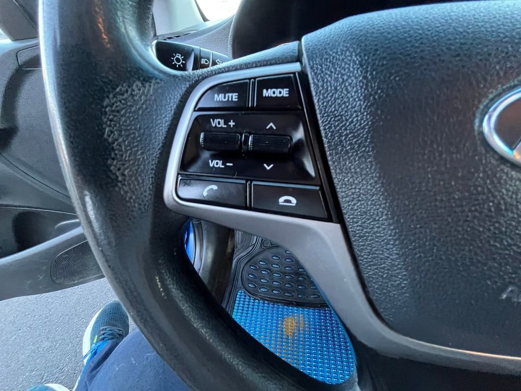 Used 2018 Hyundai Accent SE image 15