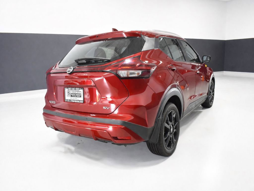 Used 2021 Nissan Kicks SV image 8