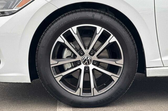 Certified 2023 Volkswagen Jetta Sport FWD image 23