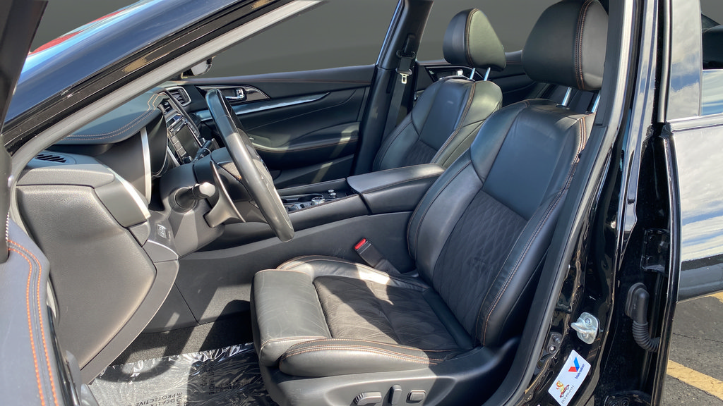 Used 2020 Nissan Maxima SR w/ Illumination Package FWD image 9