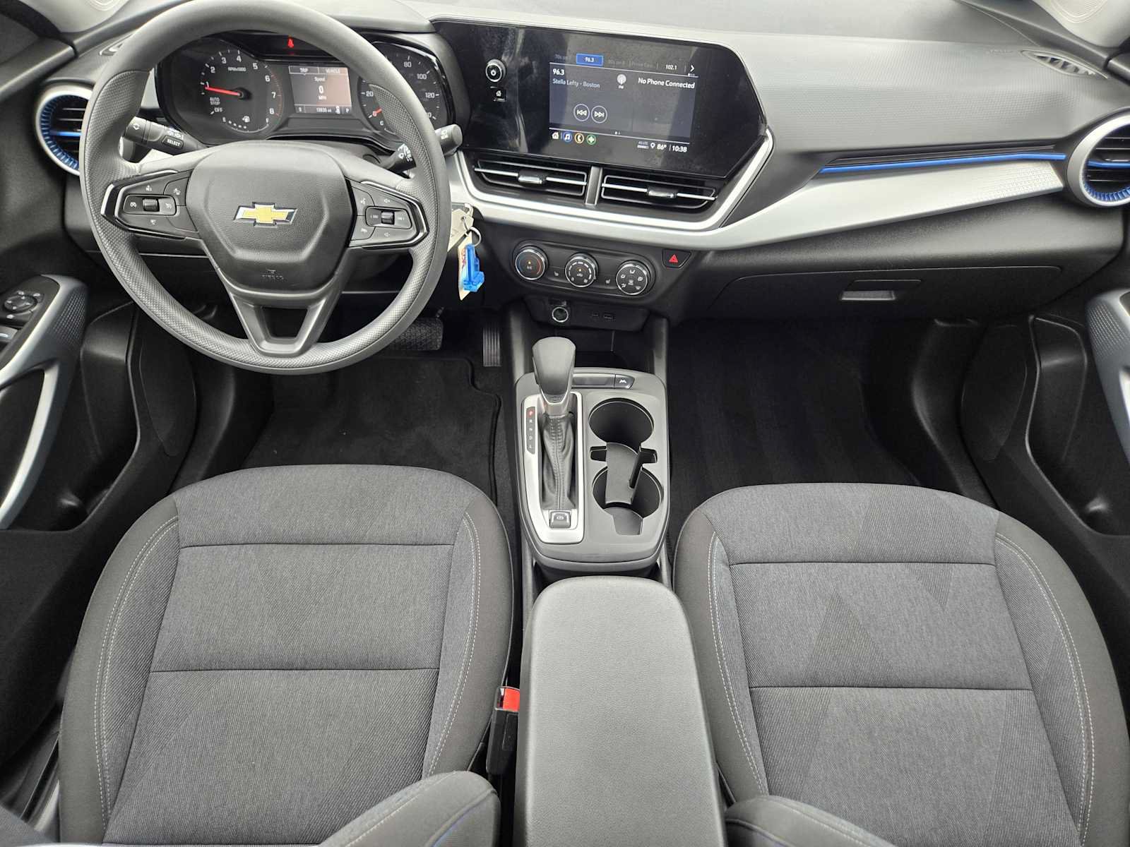 Used 2024 Chevrolet Trax LS w/ LS Convenience Package FWD image 24