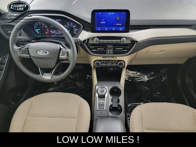 Used 2022 Ford Escape SE w/ Cold Weather Package FWD image 22