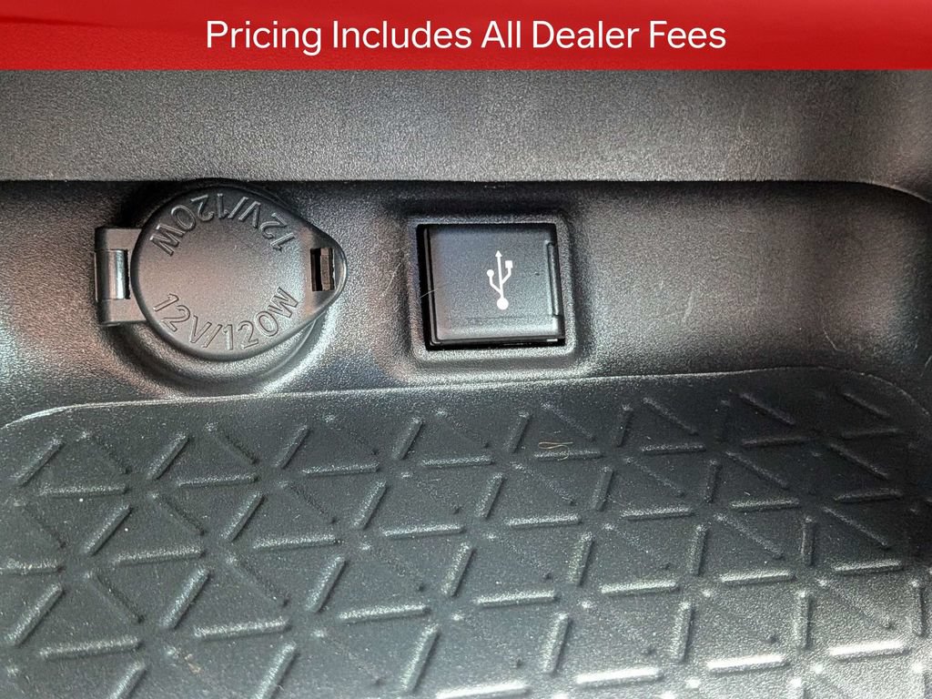 Certified 2020 Toyota RAV4 XSE w/ XSE Grade Weather Package AWD/4WD image 24