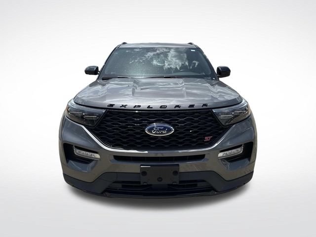 Used 2024 Ford Explorer ST AWD/4WD image 3