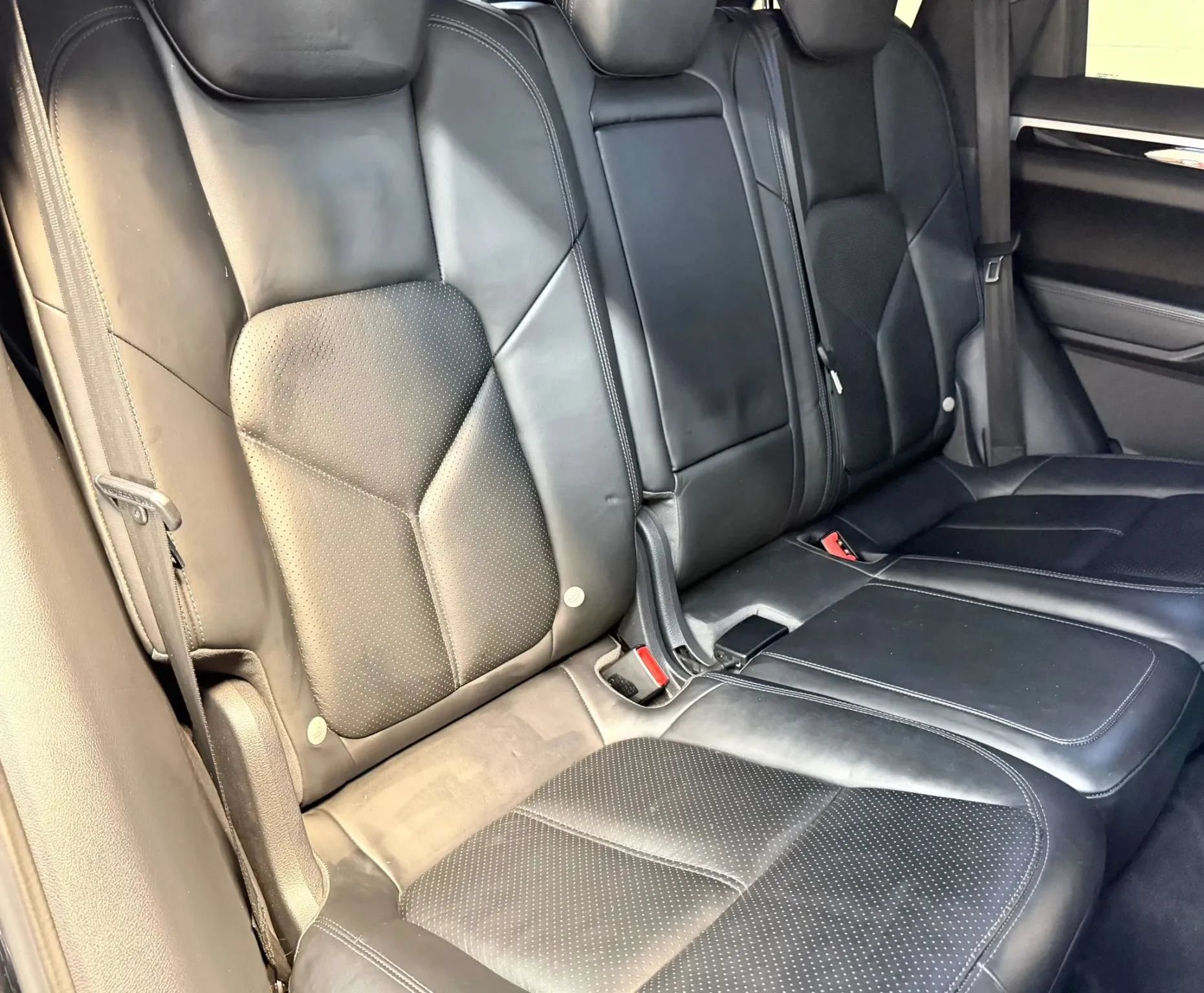 Used 2013 Porsche Cayenne S AWD/4WD image 27