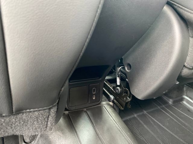 Certified 2024 Buick Encore GX Preferred w/ Comfort Package AWD/4WD image 19