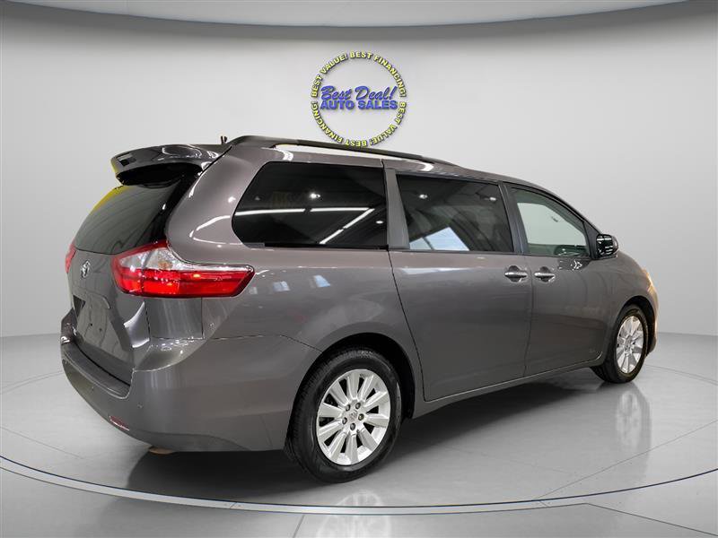 Used 2015 Toyota Sienna XLE w/ XLE Navigation Package AWD/4WD image 5