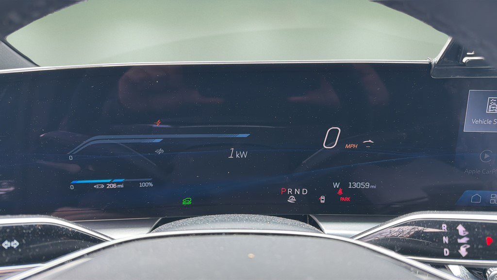 Certified 2025 Cadillac Lyriq Luxury image 5