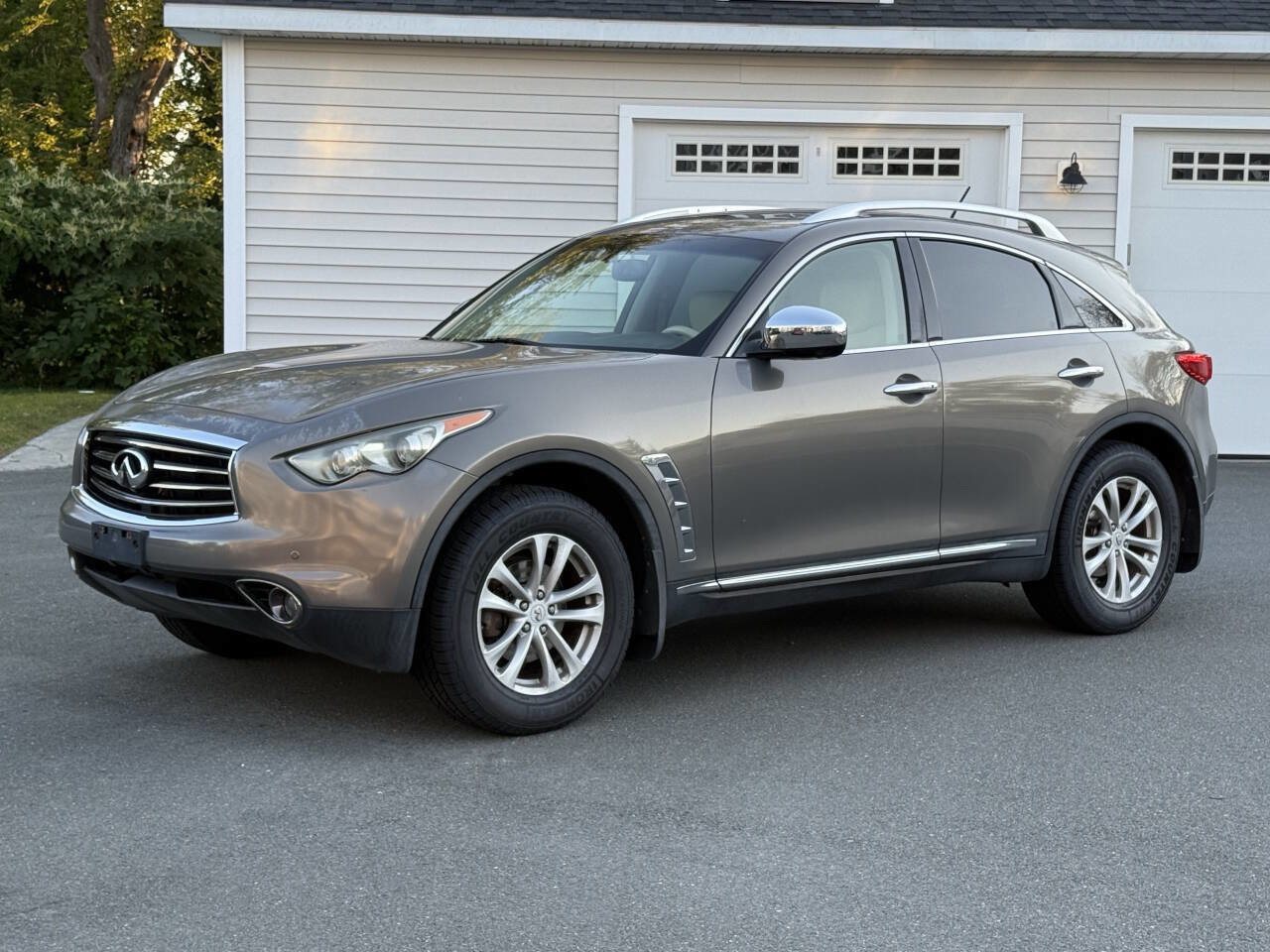 Used 2012 INFINITI FX35 AWD w/ Premium Pkg