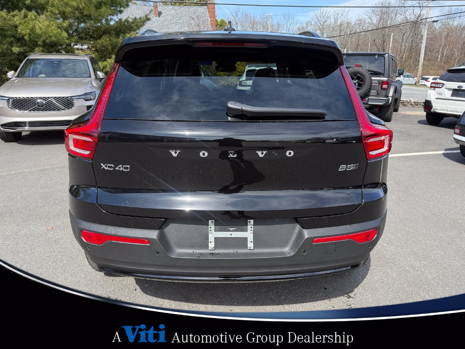 Used 2026 Volvo XC40 B5 Plus w/ Climate Package AWD/4WD image 7