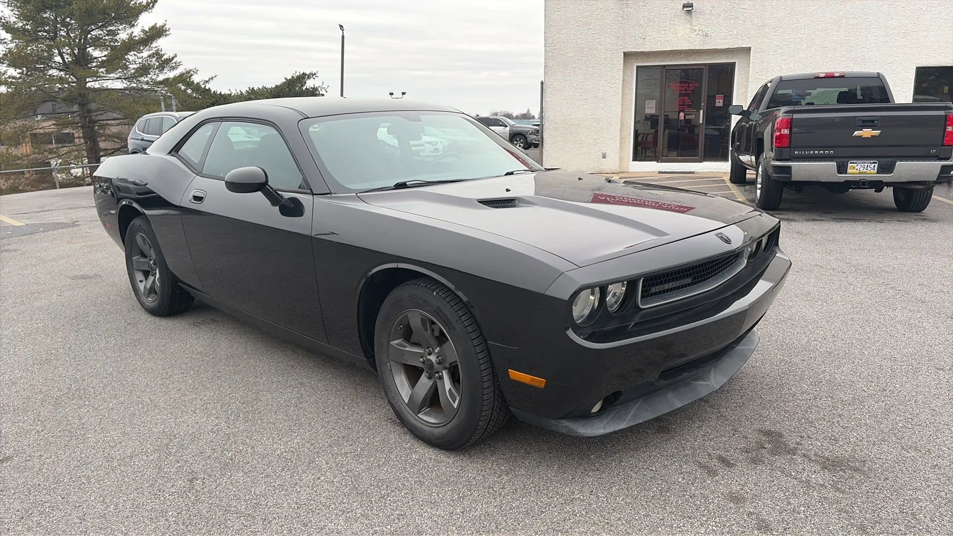 Used 2009 Dodge Challenger SE image 28