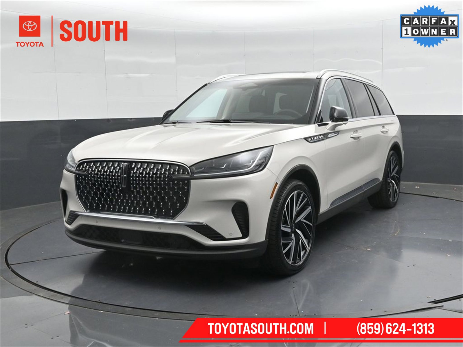 Used 2025 Lincoln Aviator Reserve w/ Equipment Group 201A image 6