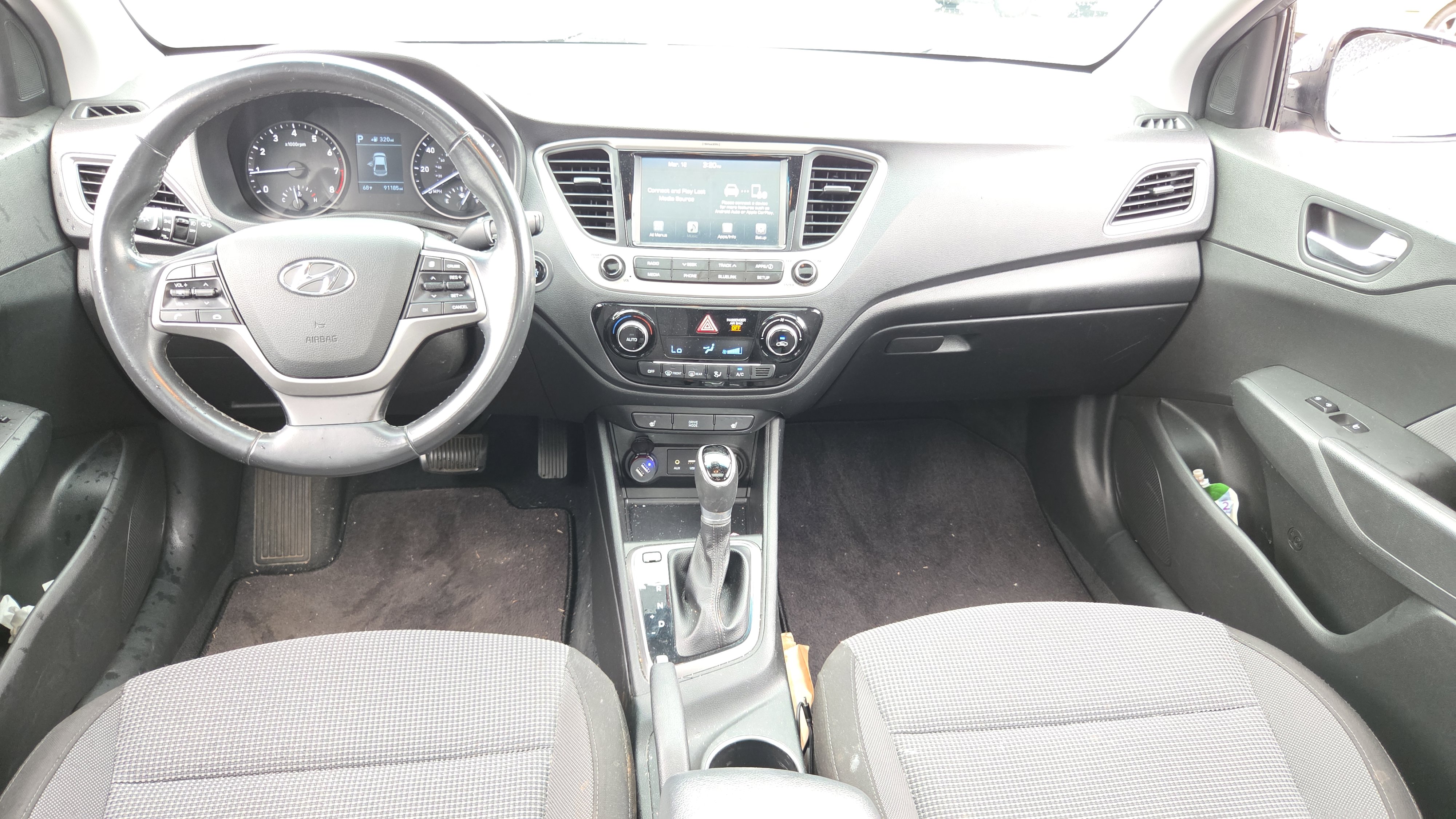 Used 2018 Hyundai Accent Limited image 13