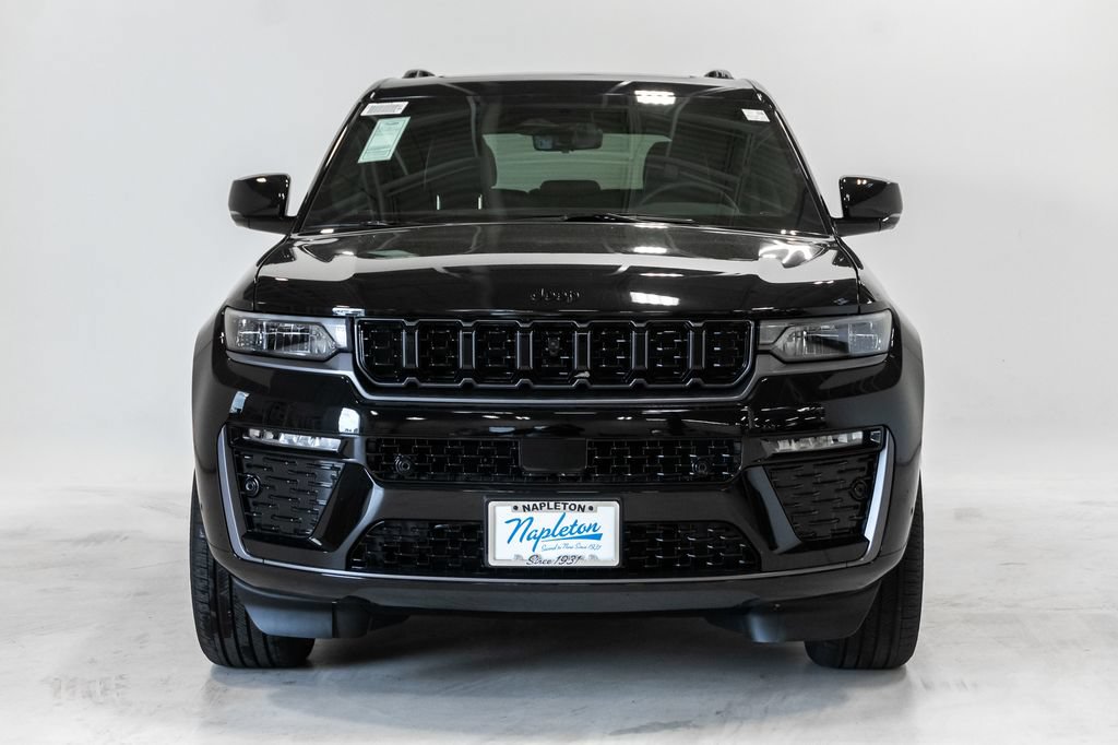 New 2026 Jeep Grand Cherokee Summit w/ Obsidian Package AWD/4WD image 5