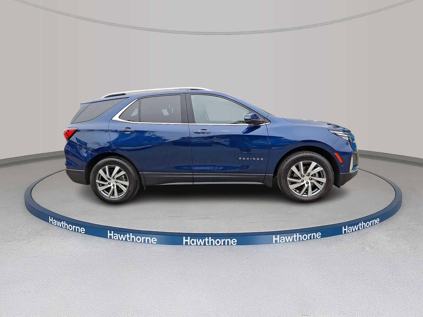 Used 2022 Chevrolet Equinox Premier AWD/4WD image 6