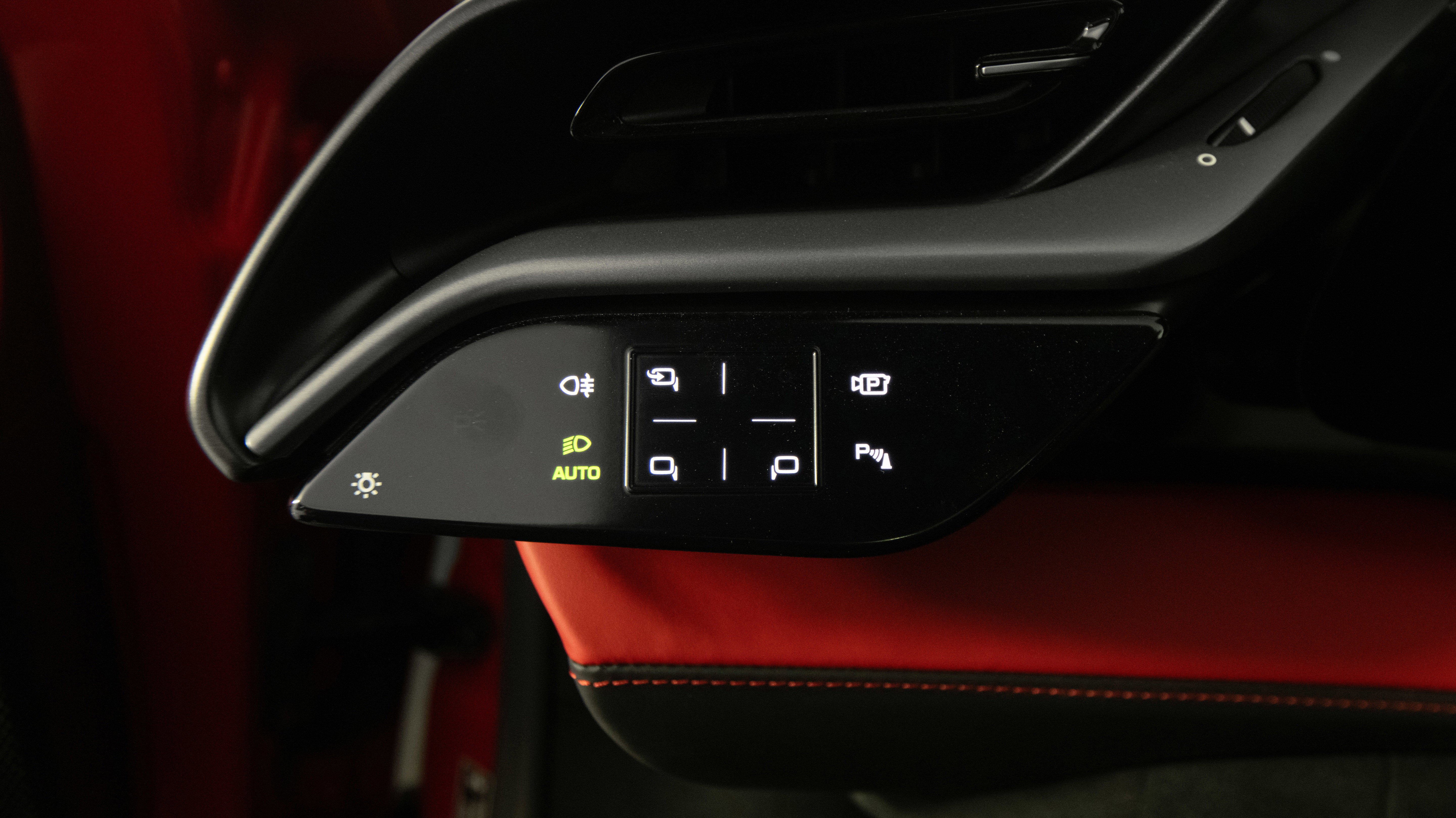 Certified 2022 Ferrari SF90 Stradale AWD/4WD image 24