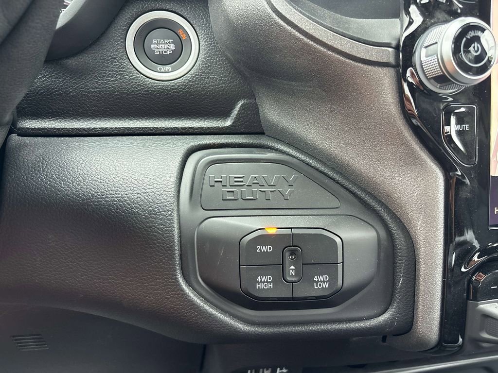 New 2026 RAM 2500 Tradesman AWD/4WD image 10