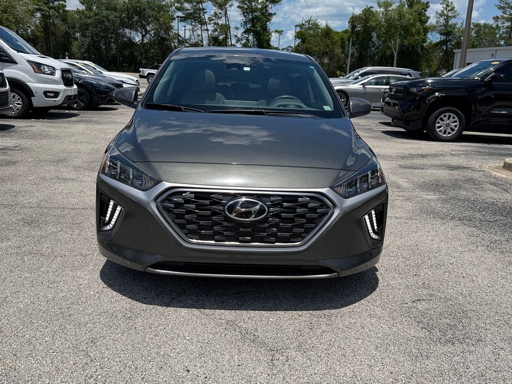 Used 2022 Hyundai Ioniq SEL FWD image 2