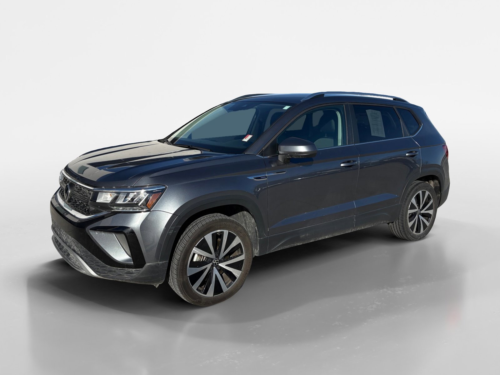 Certified 2022 Volkswagen Taos SE image 17