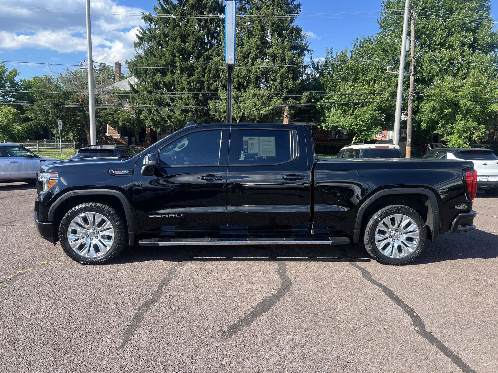 Used 2020 GMC Sierra 1500 Denali w/ Denali Premium Package AWD/4WD image 4