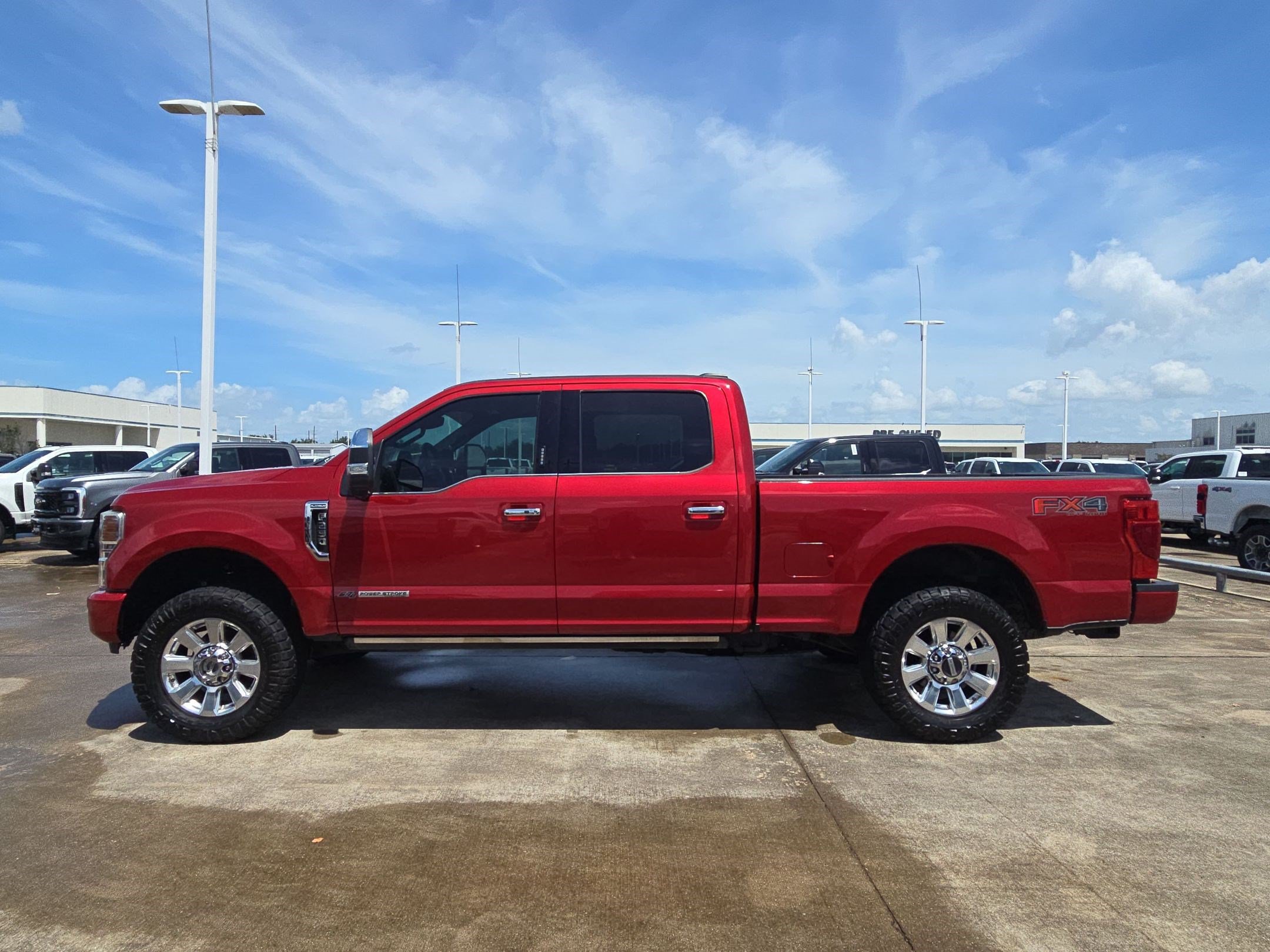 Used 2022 Ford F250 Platinum w/ FX4 Off-Road Package AWD/4WD image 9