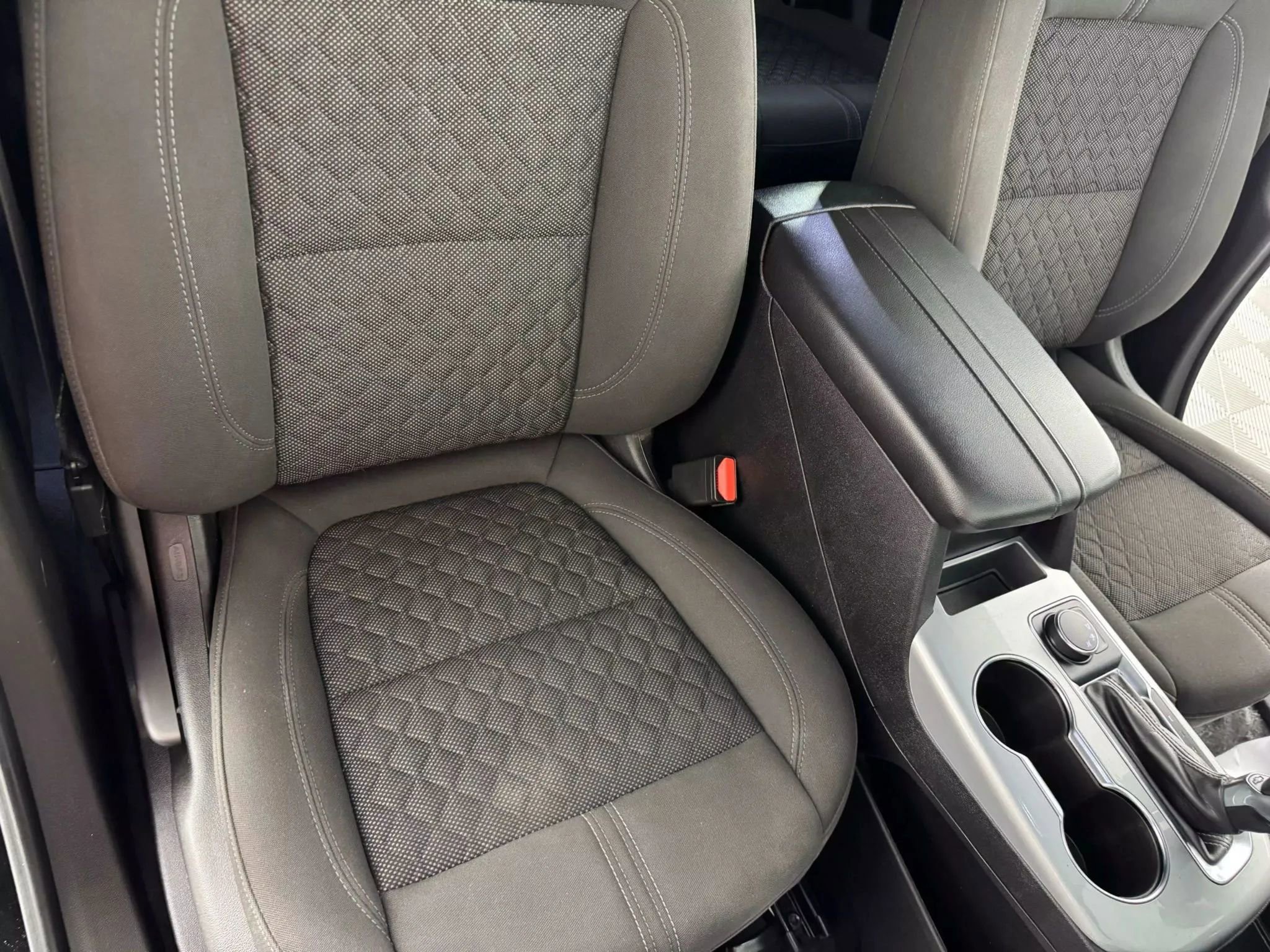 Used 2020 Chevrolet Blazer LT FWD image 39