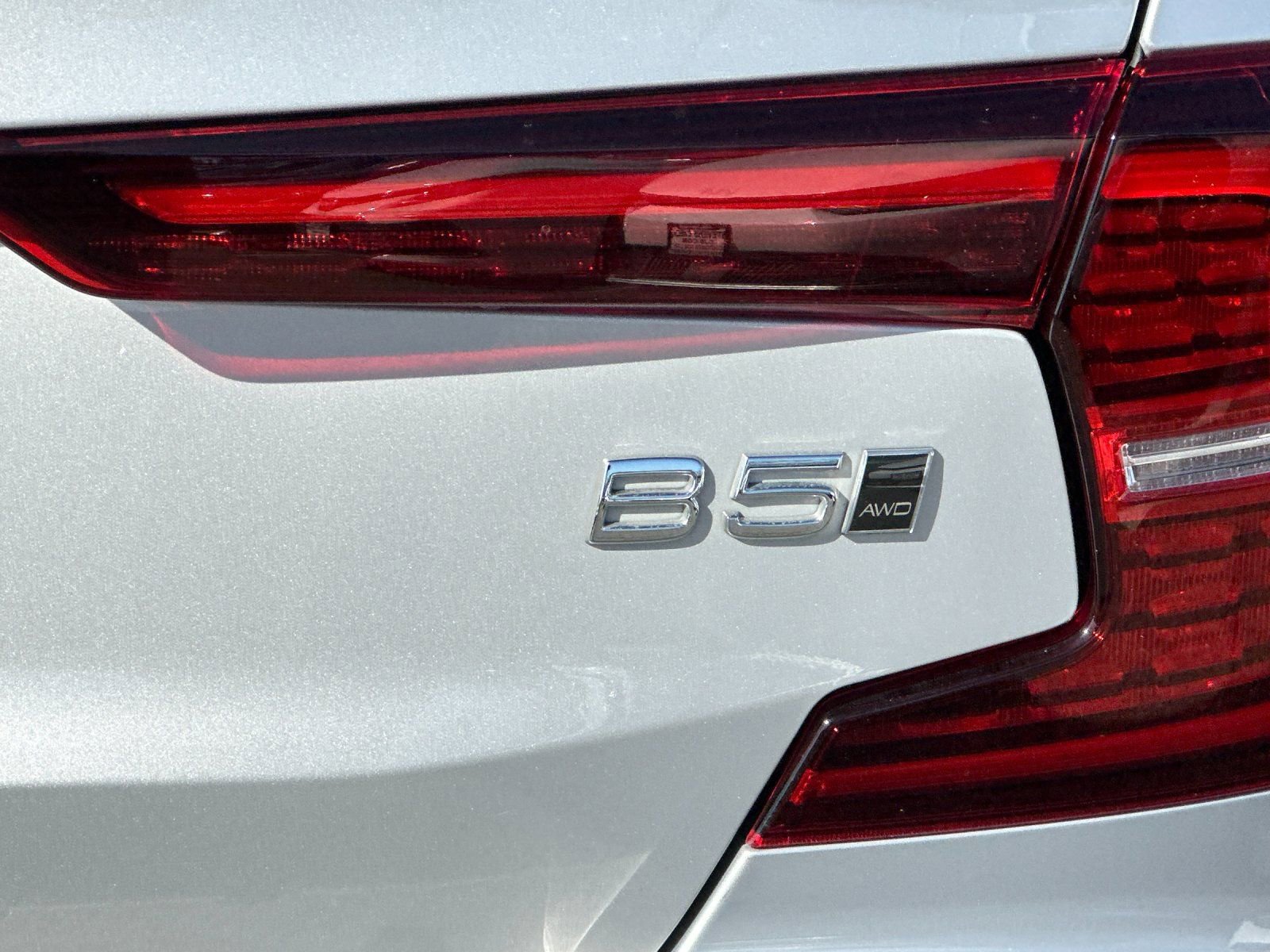 Used 2025 Volvo S60 B5 Core image 25