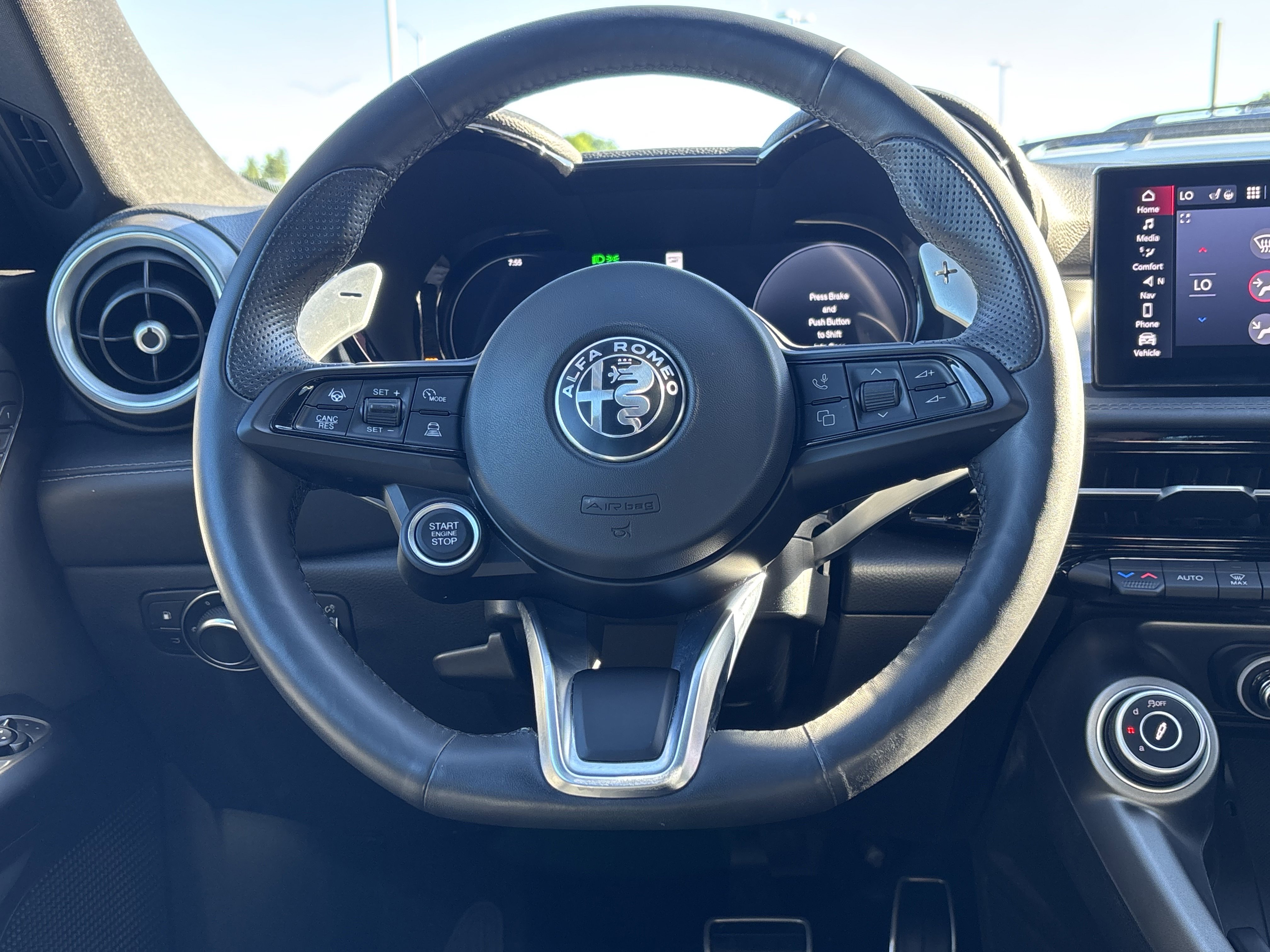 Used 2024 Alfa Romeo Tonale Veloce AWD/4WD image 2