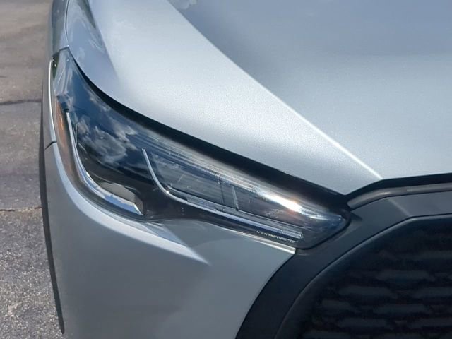Used 2023 Toyota Corolla Cross LE FWD image 10