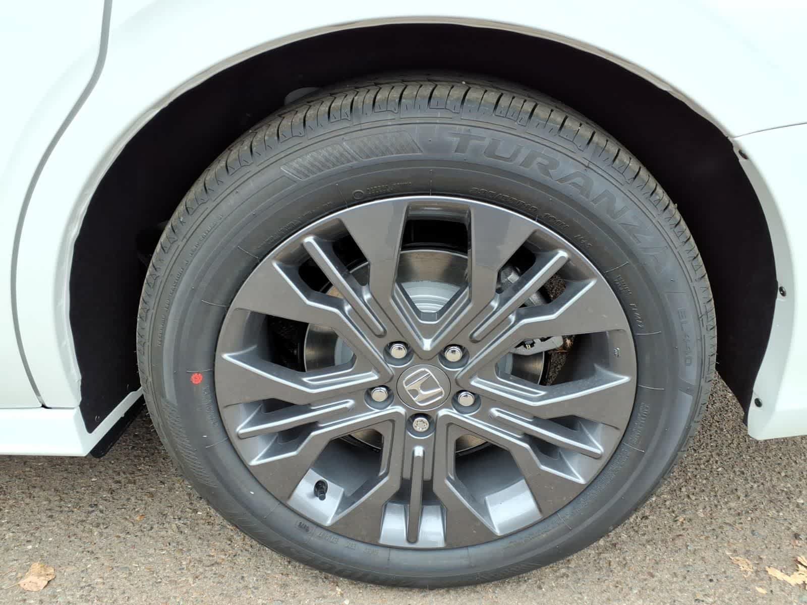 New 2026 Honda Odyssey Touring image 8