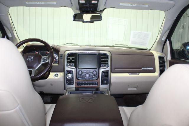 Used 2014 RAM 1500 Laramie w/ Convenience Group AWD/4WD image 19