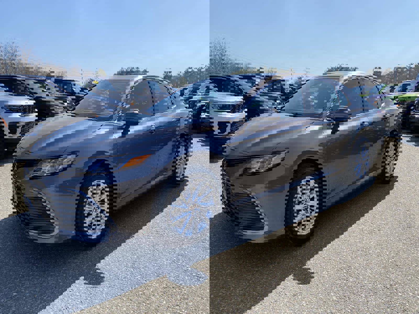 Used 2023 Toyota Camry LE image 8